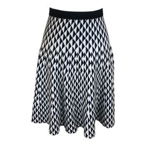 Carmen Marc Valvo Black and White Geometric Knit A-Line Skater Skirt Size S‎